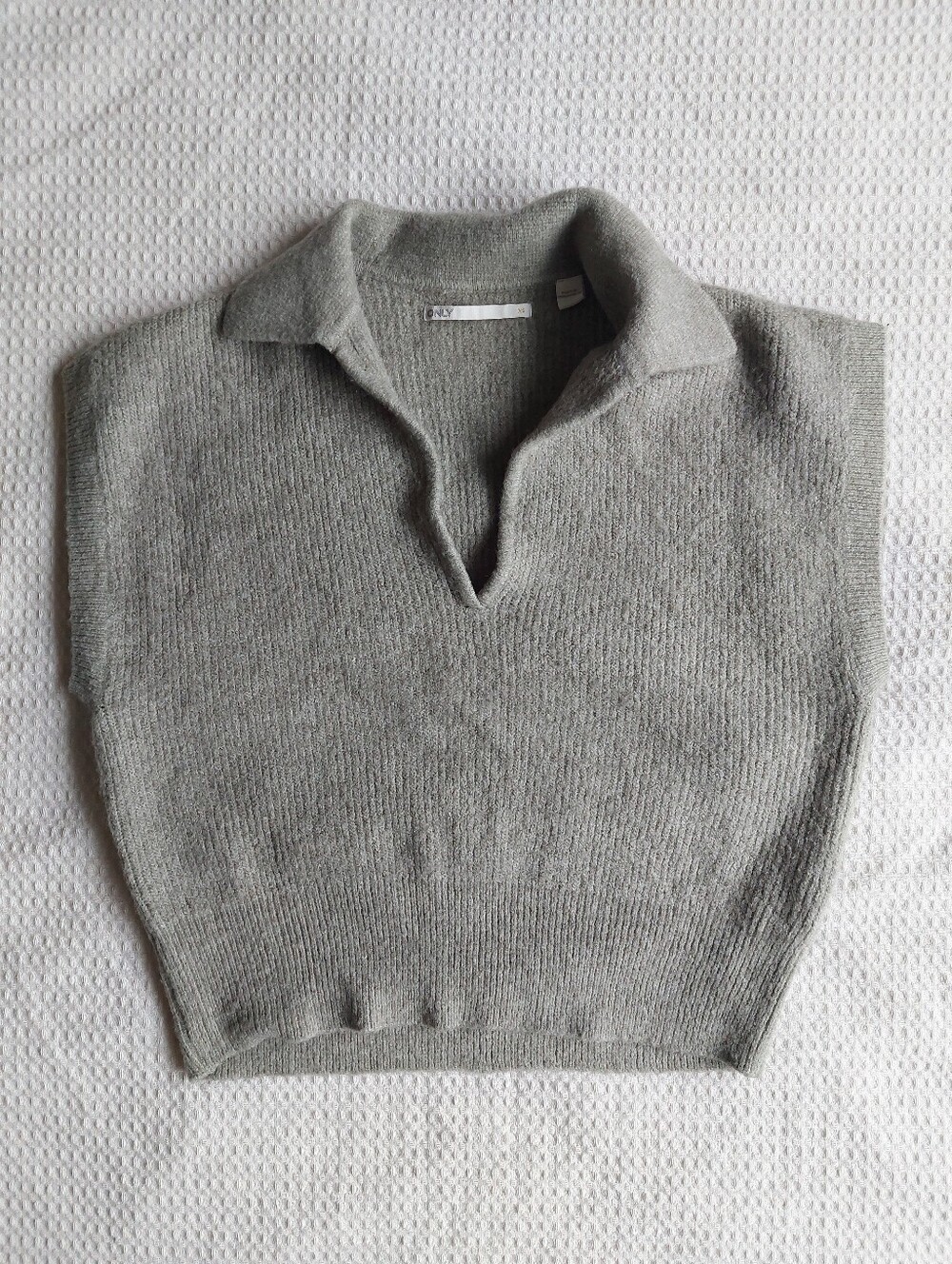 ONLY Sage Greeb Knit Polo Sweater Vest